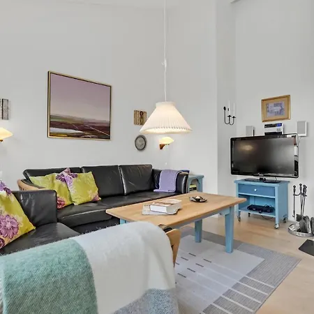3 Bedroom Beautiful In Aabenraa
