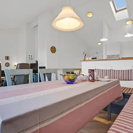 3 Bedroom Beautiful In Nyaraló